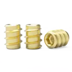 L813 Саморезы с резьбой