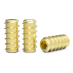 L814 Саморезы с резьбой